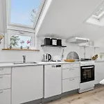 2 Bedroom Lovely In