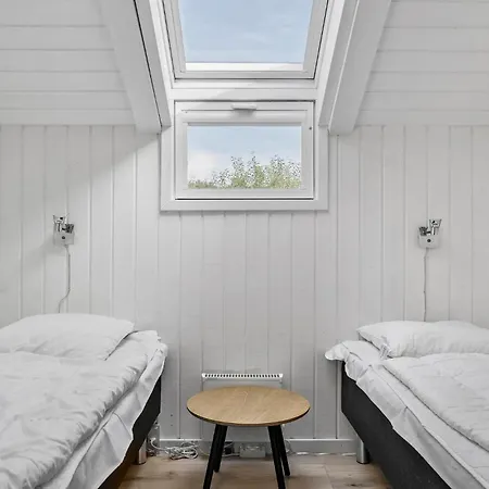 Nyaraló 2 Bedroom Lovely In *